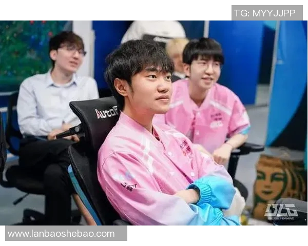 赛后复盘：深入分析JDG与RNG对决中的技术细节与战术运用