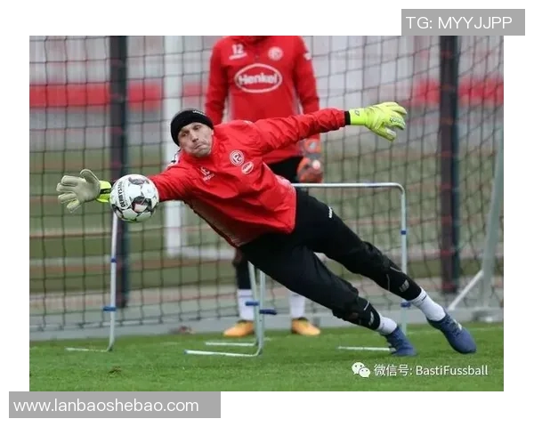 彼鸿与杜塞多夫的较量谁能在这场对决中笑到最后