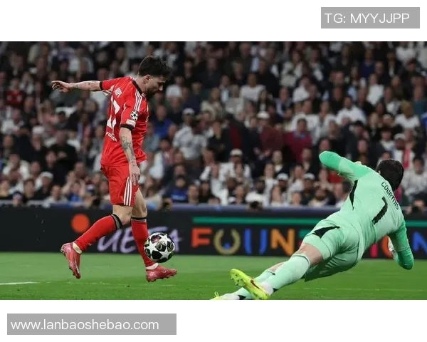 本菲卡与圣塔克比赛因故延期球迷期待新赛程安排