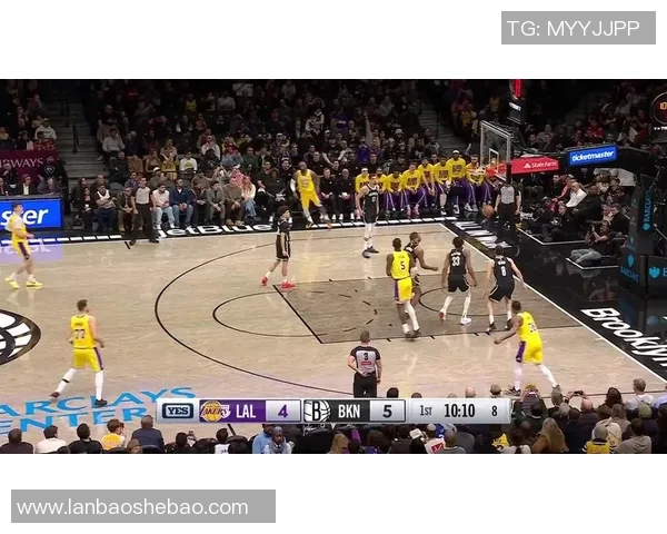 湖人对阵篮网精彩比分直播全程追踪与赛况分析 湖人对阵篮网精彩比分直播全程追踪与赛况分析