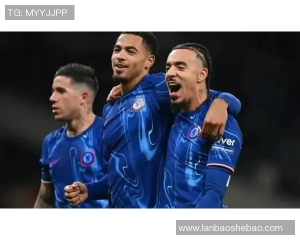 狼队与切尔西首发阵容揭晓双方球员状态分析与比赛前瞻