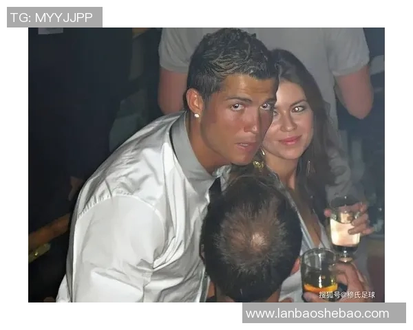 莱奥的传奇之路：从默默无闻到全球瞩目的足球巨星成长记