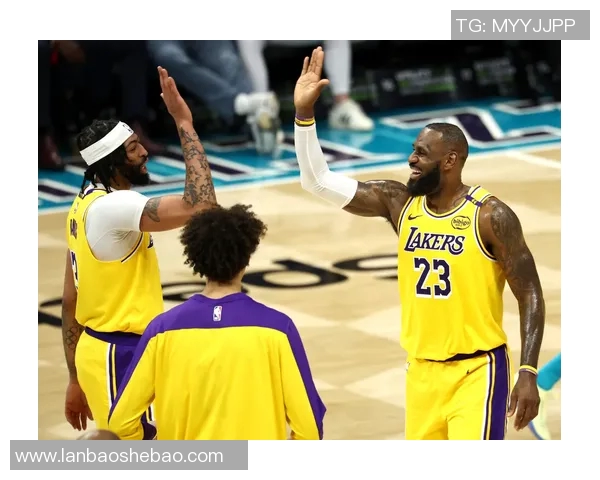 2014年湖人与勇士的激烈对决回顾及其对NBA格局的深远影响 2014年湖人与勇士的激烈对决回顾及其对NBA格局的深远影响